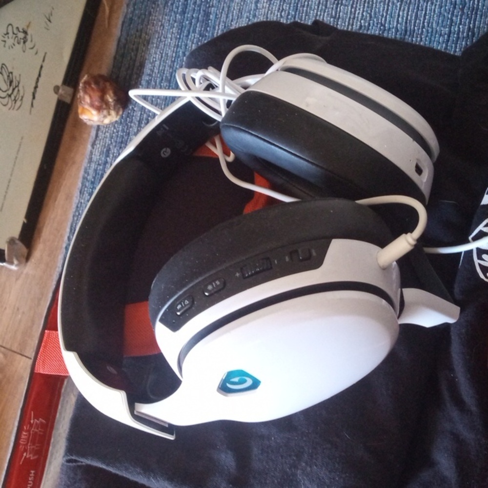 Gaming headset